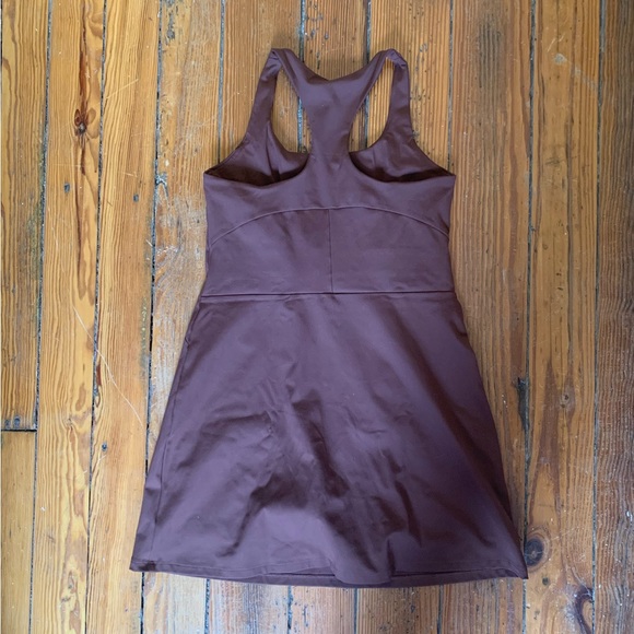 Girlfriend Collective Paloma Racerback Exercise Dress (M) in Earth - Picture 4 of 6